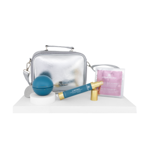 C RETINAL KIT / ANTI-AGE ДОГЛЯД ДЛЯ ВІДНОВЛЕННЯ ПРУЖНОСТІ ШКІРИ І ПОПЕРЕДЖЕННЯ ТА ЛІКУВАННЯ ФОТОСТАРІННЯ З КОСМЕТИЧКОЮ В ПОДАРУНОК